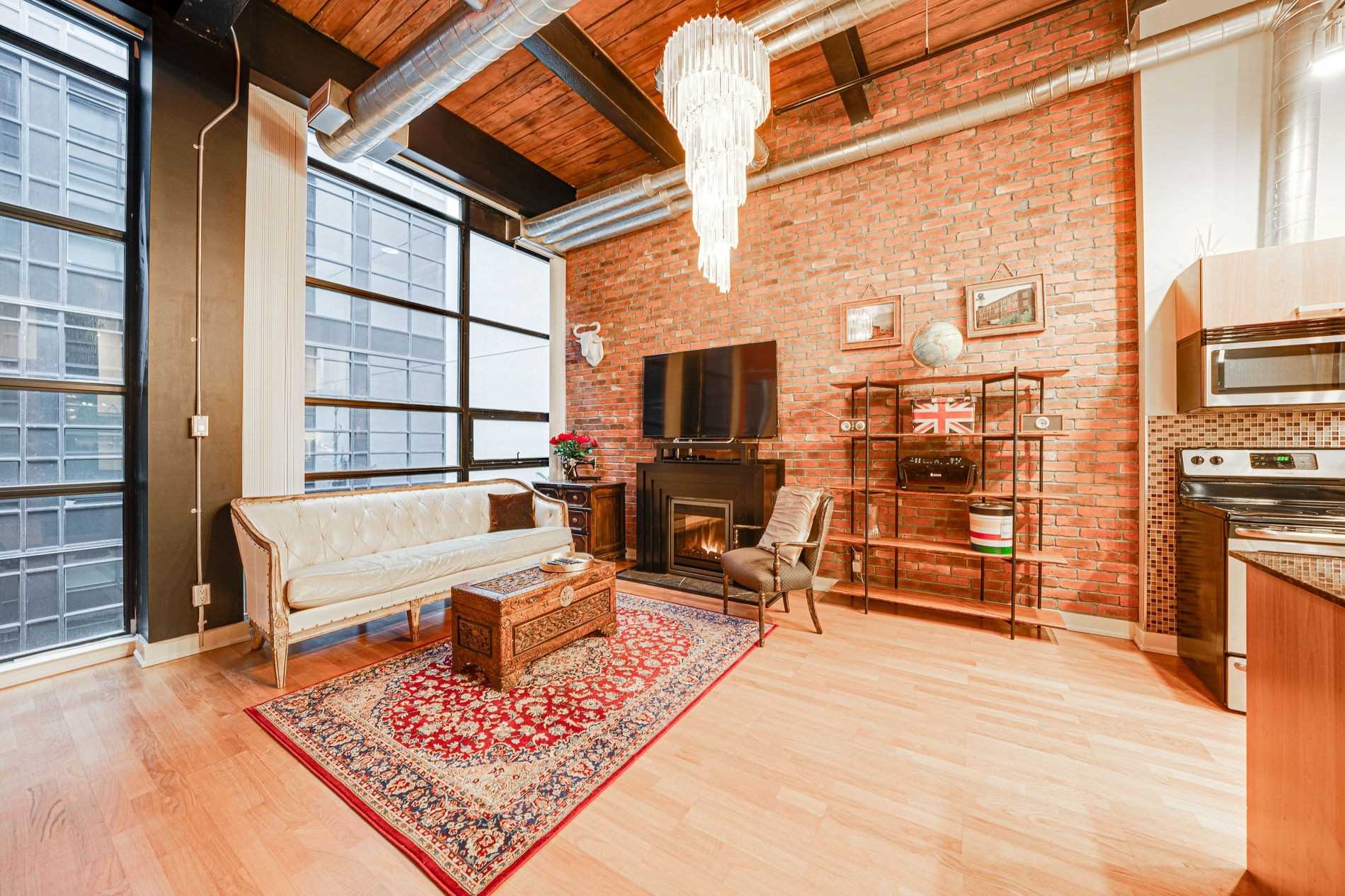 43 Hanna Ave, #336
