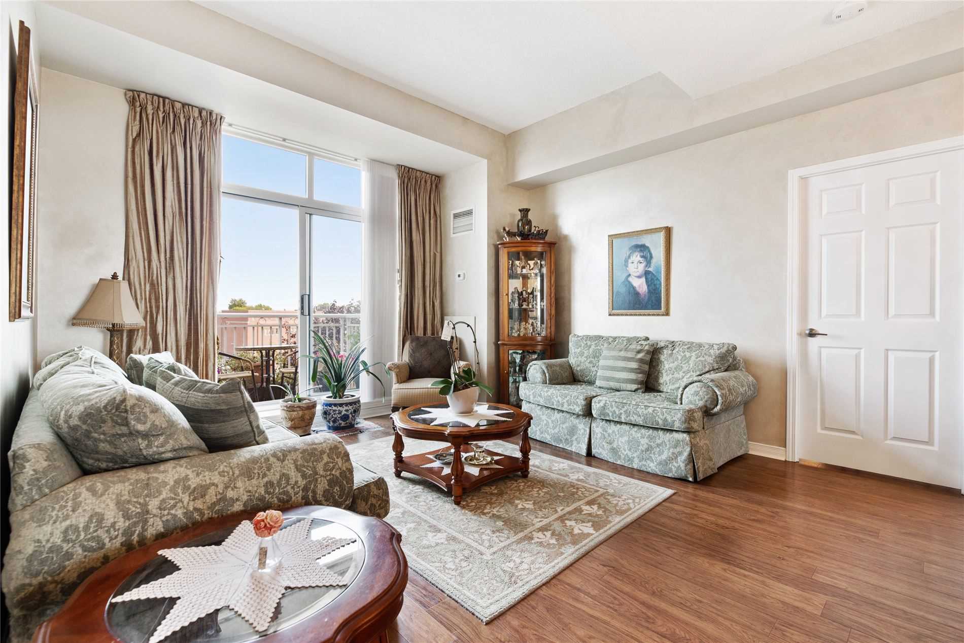 485 Rosewell Ave, #512