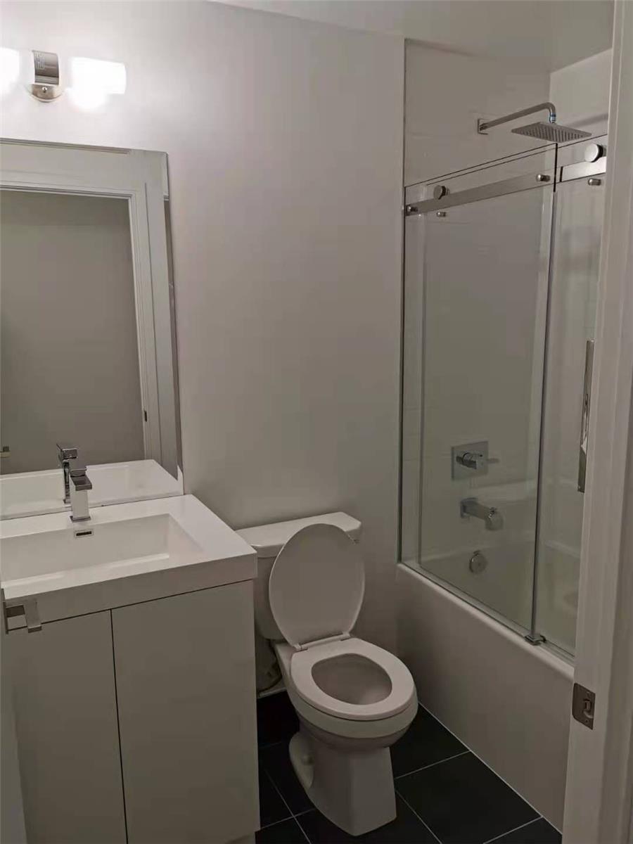 621 Sheppard Ave E, #318