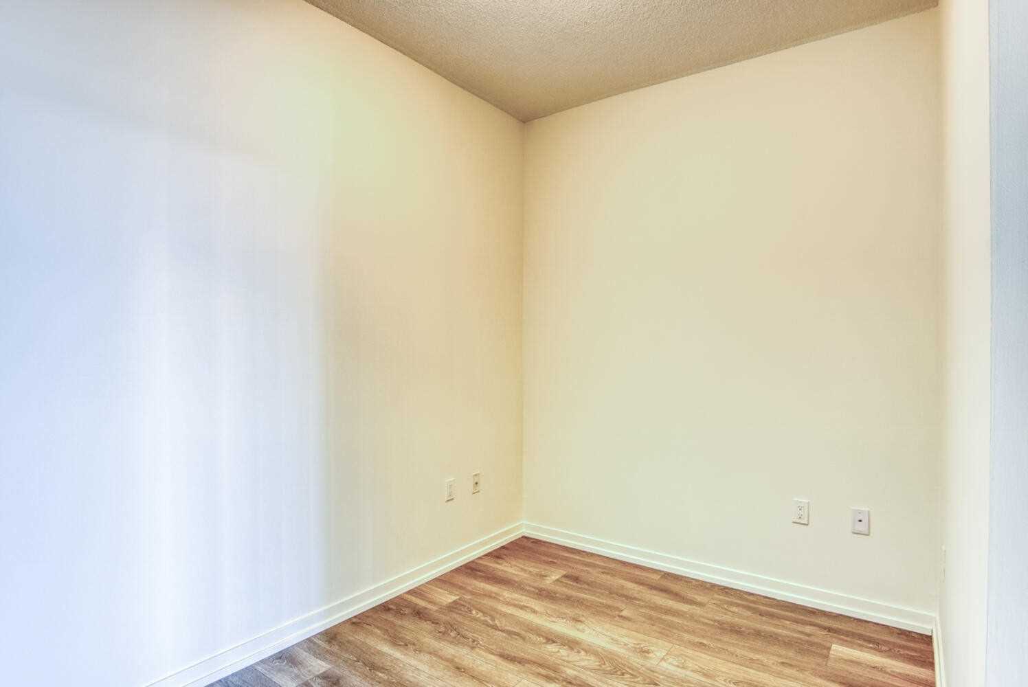 3237 Bayview Ave, #601
