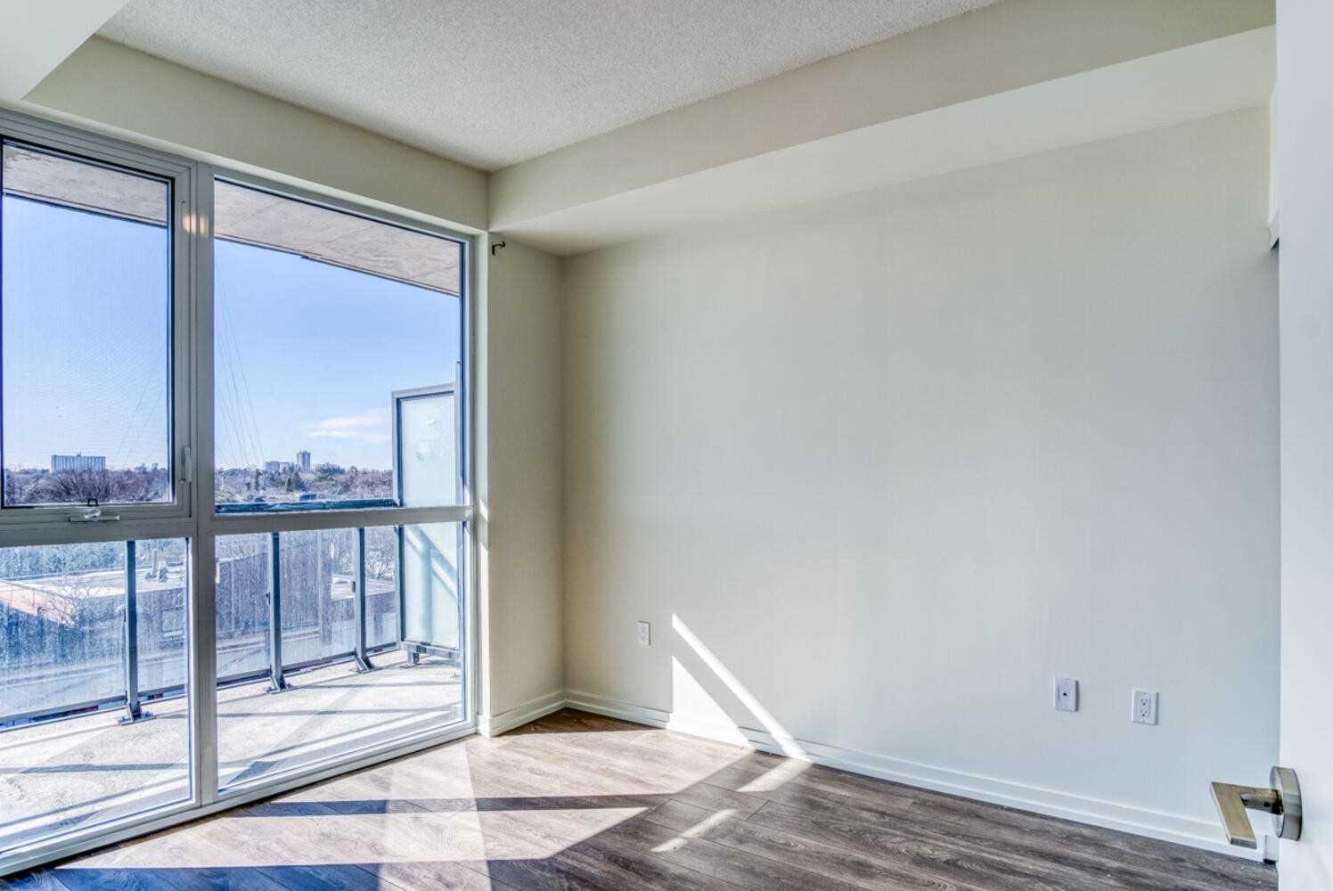 3237 Bayview Ave, #601