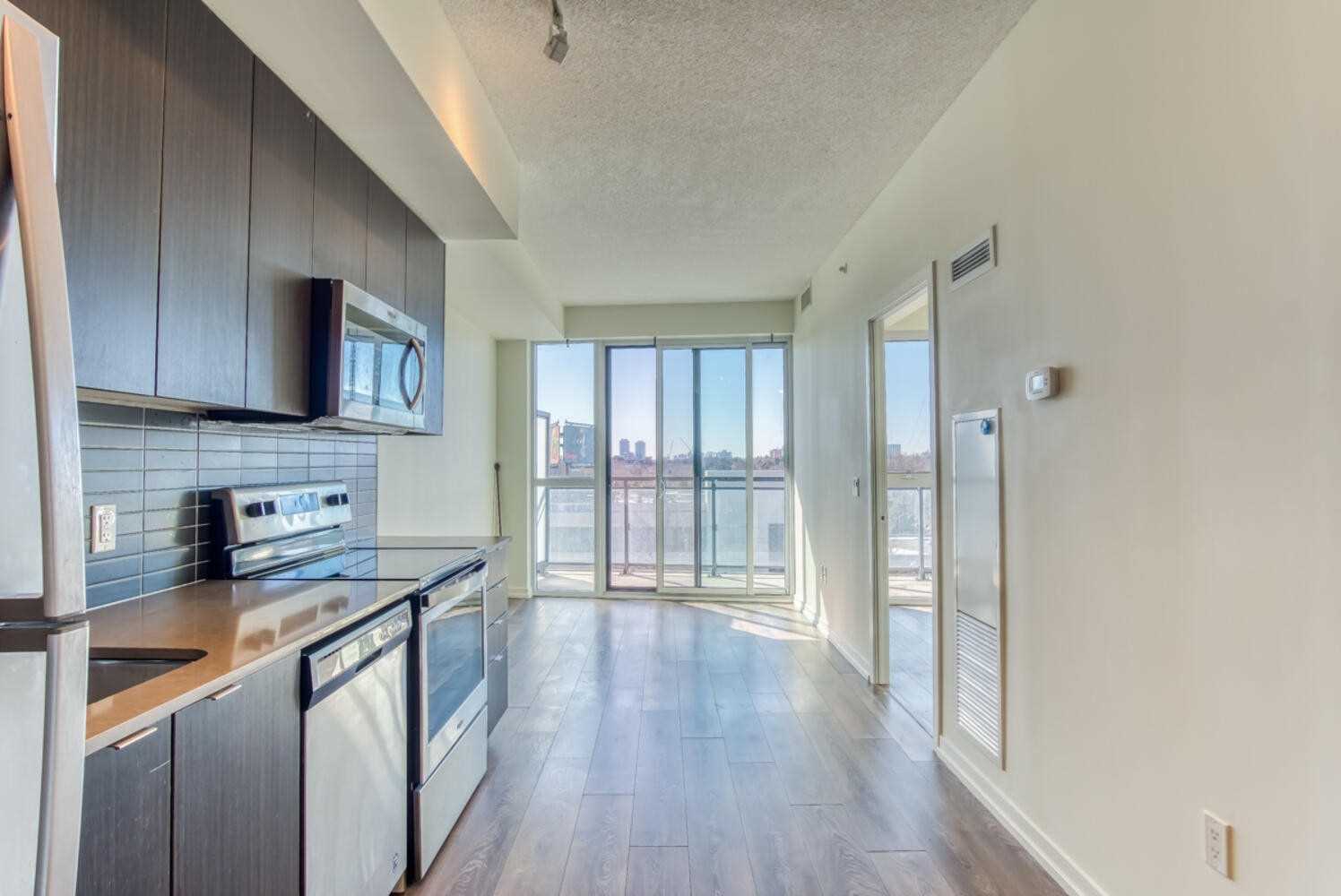 3237 Bayview Ave, #601