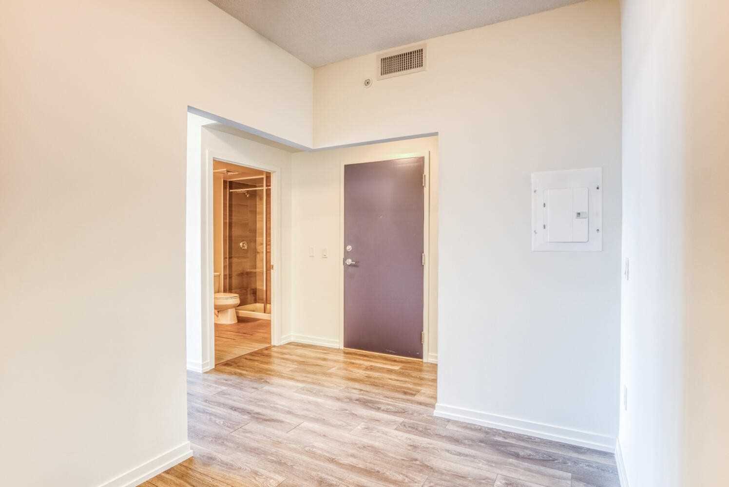 3237 Bayview Ave, #601