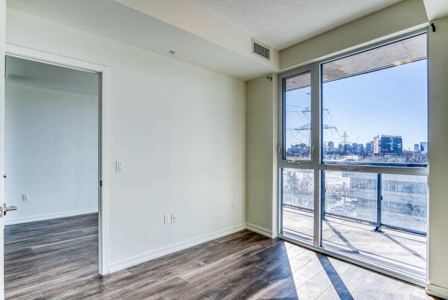 3237 Bayview Ave, #601