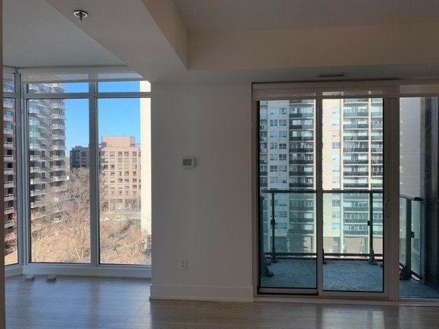 310 Tweedsmuir Ave, #804