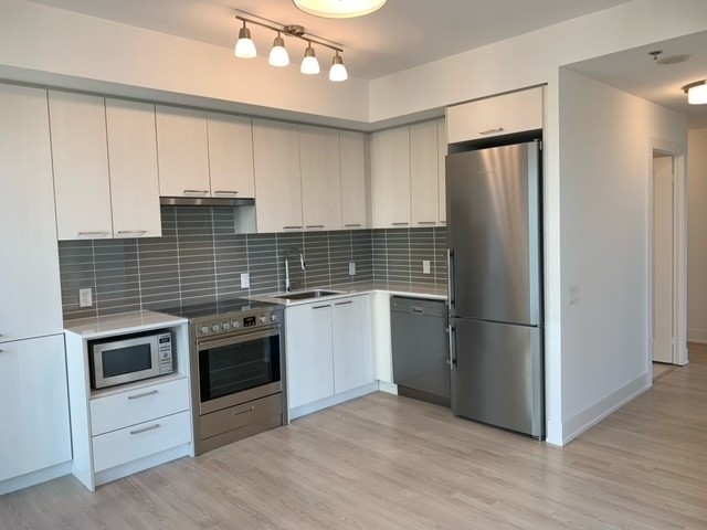 310 Tweedsmuir Ave, #804