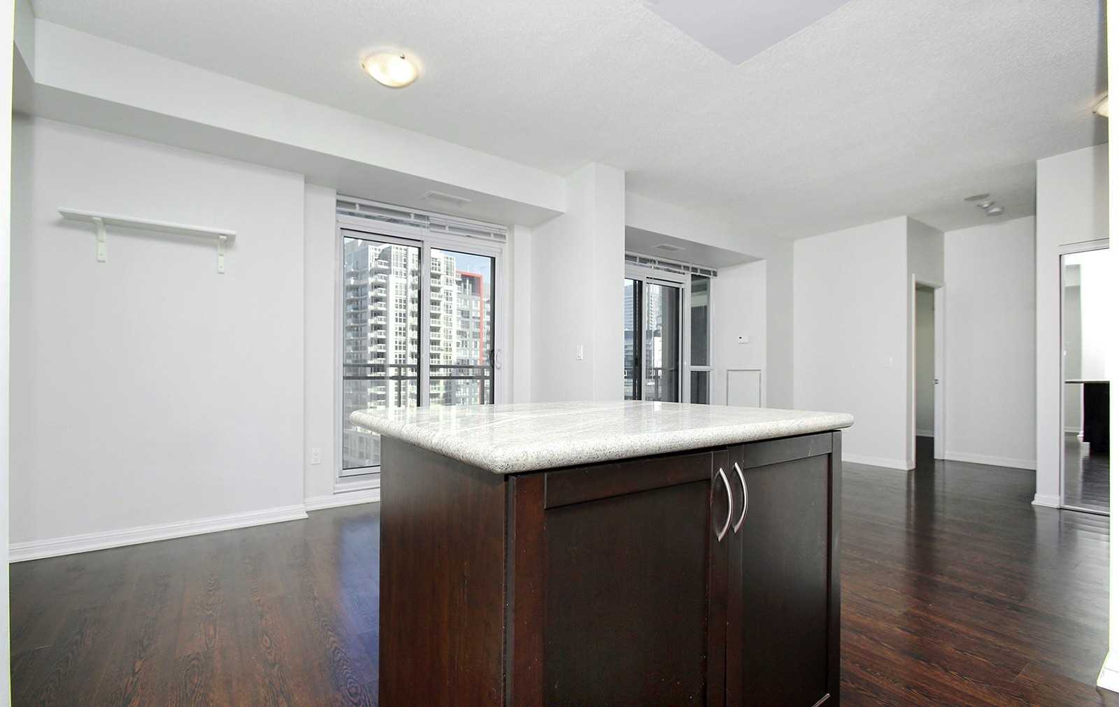 628 Fleet St, #916