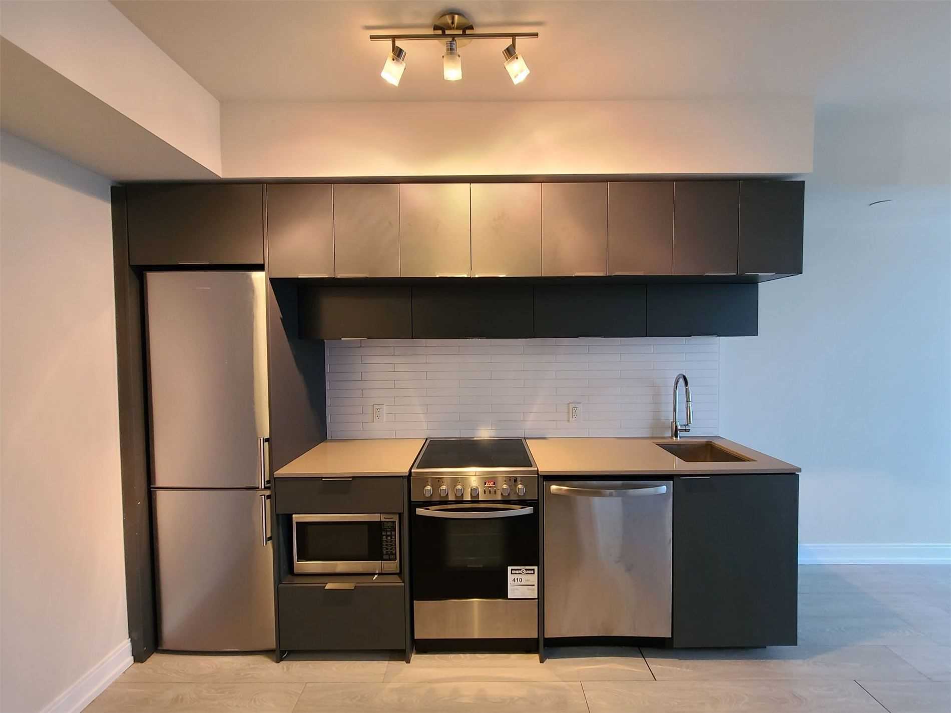 181 Dundas St E, #4101