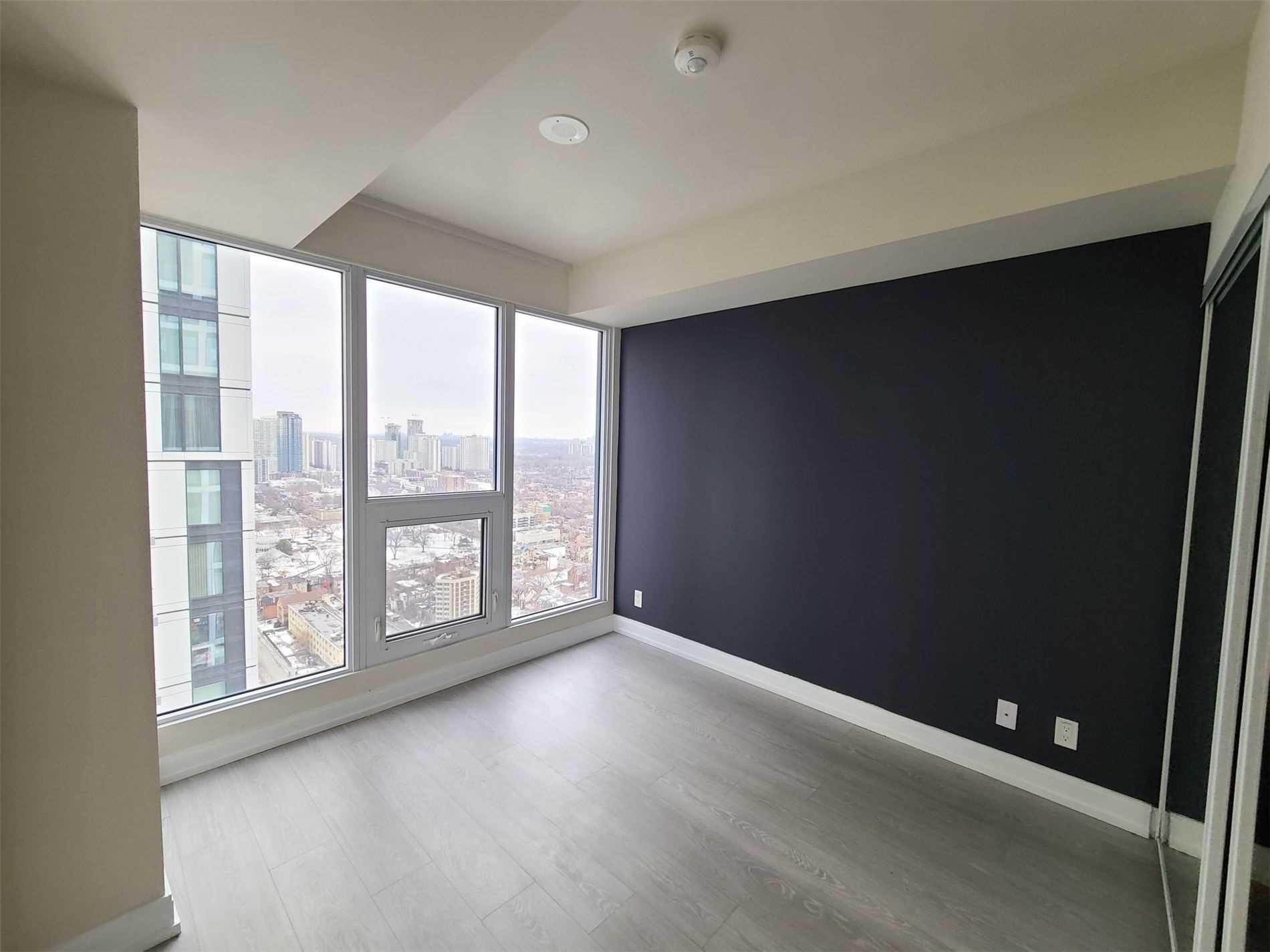 181 Dundas St E, #4101