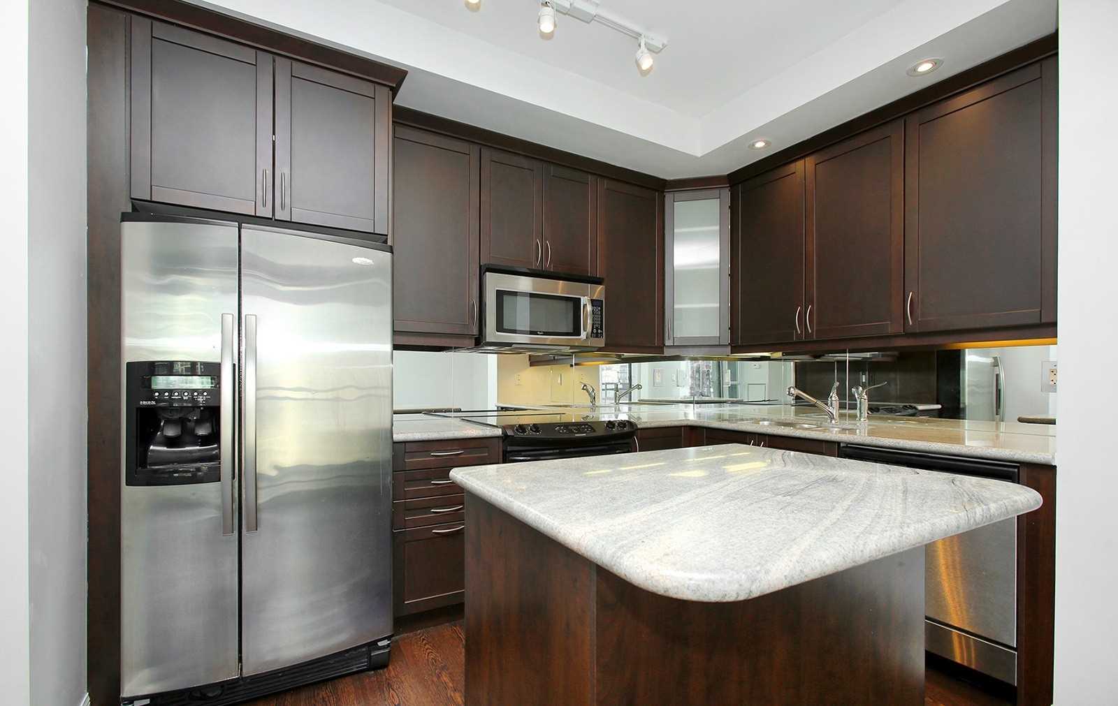 628 Fleet St, #916