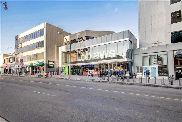 60 St Clair Ave W, #901