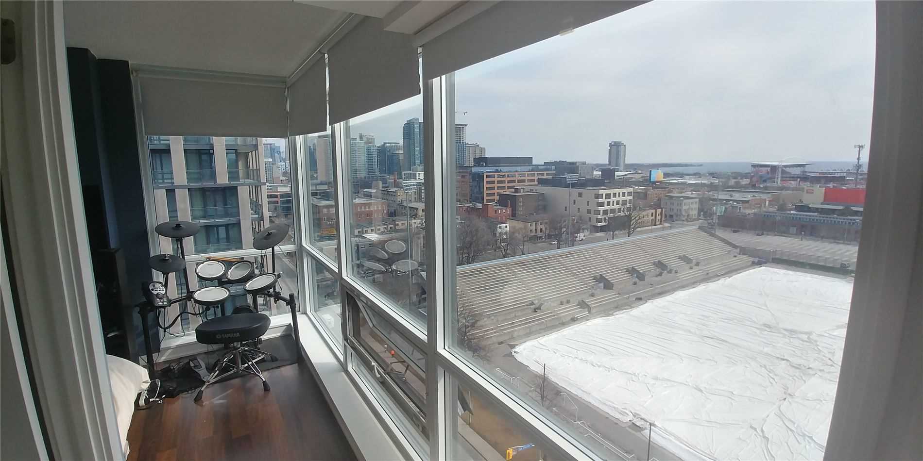 20 Joe Shuster Way #1212