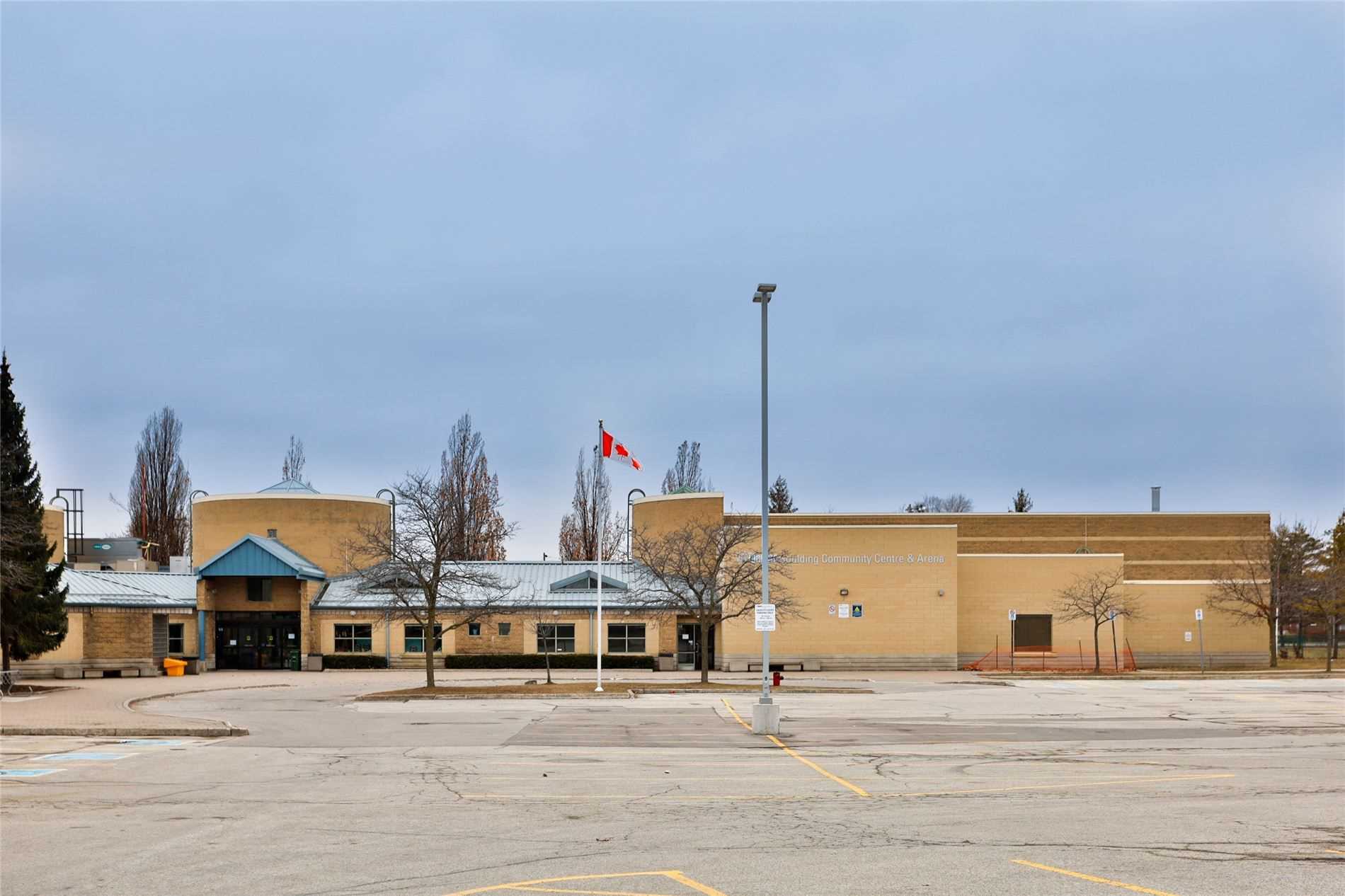 6 Fargo Ave