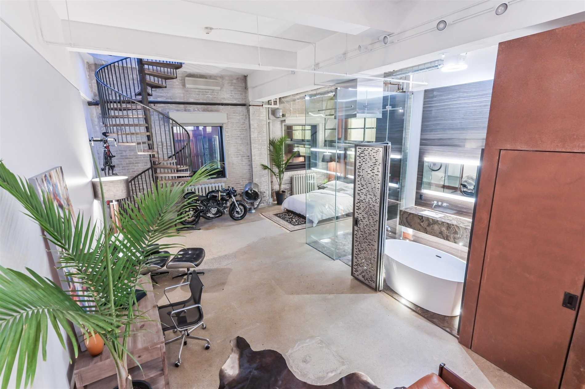 264 Seaton St, #204