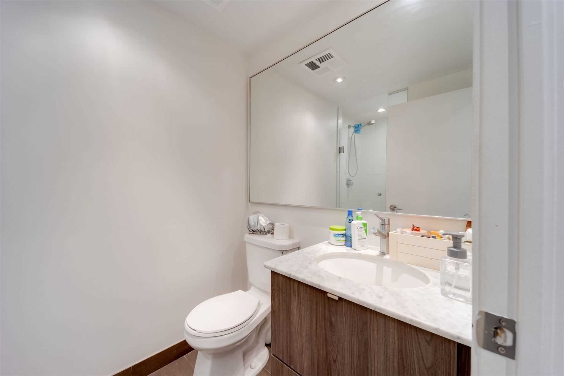 170 Fort York Blvd, #2007
