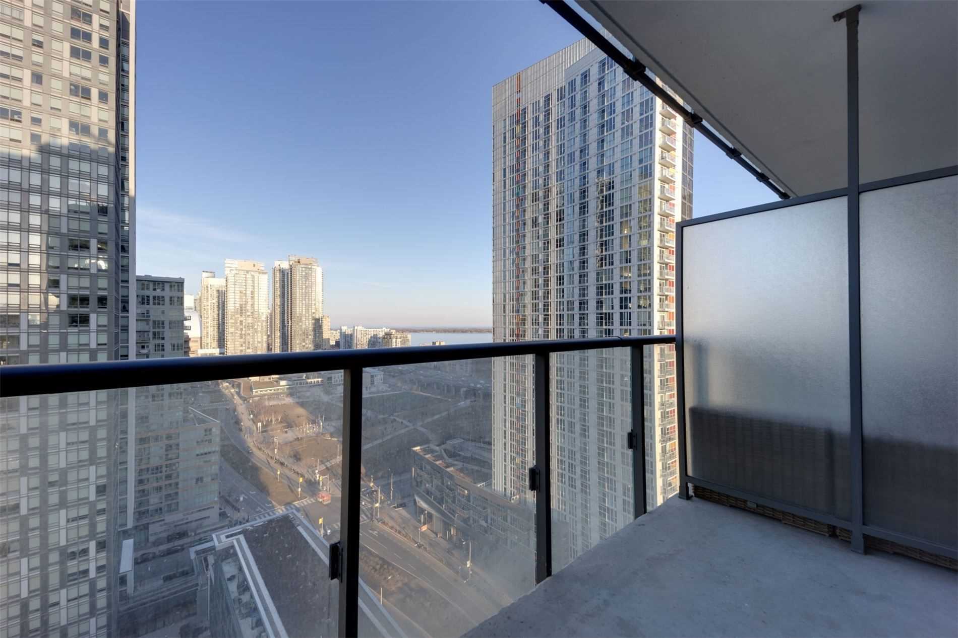 170 Fort York Blvd, #2007