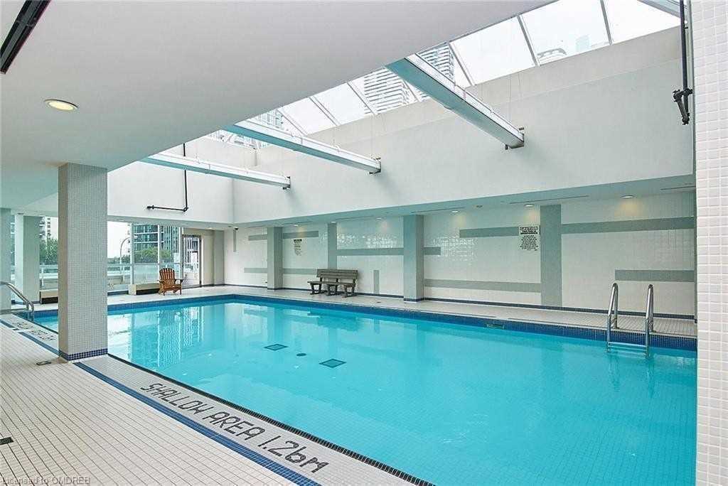 18 Yonge St, #2802