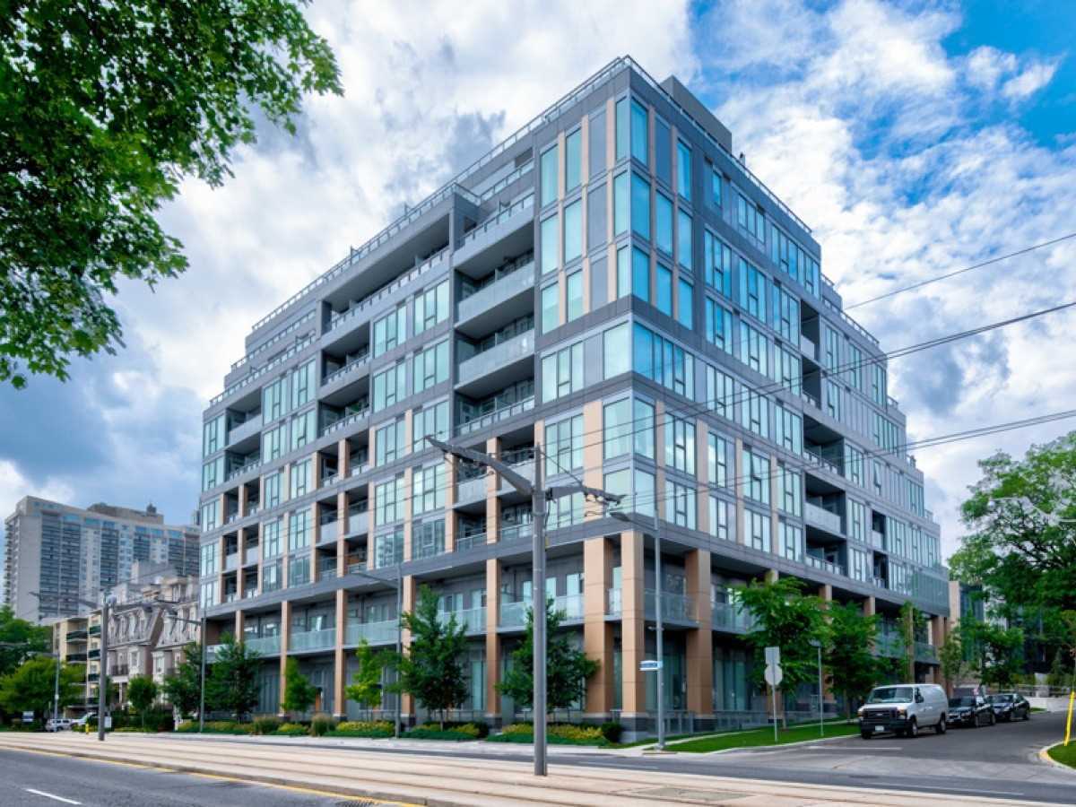 6 Parkwood Ave, #901