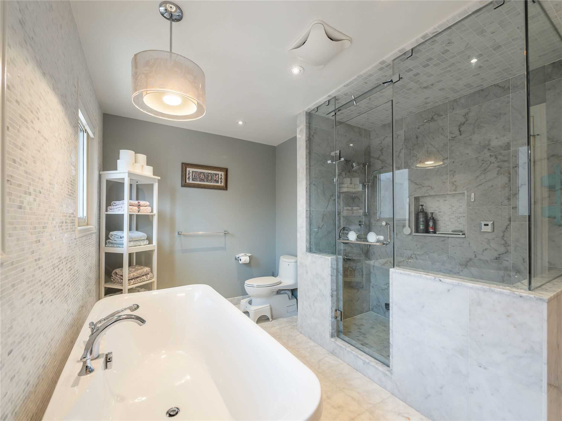 48 Caravan Dr
