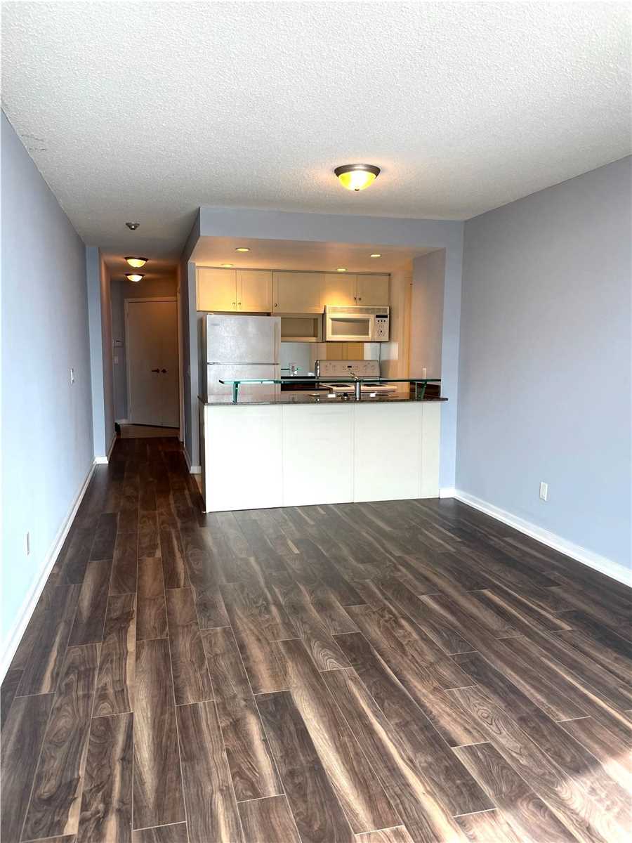 8 York St, #807
