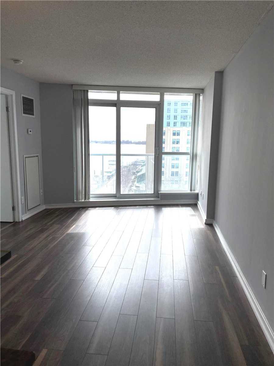 8 York St, #807