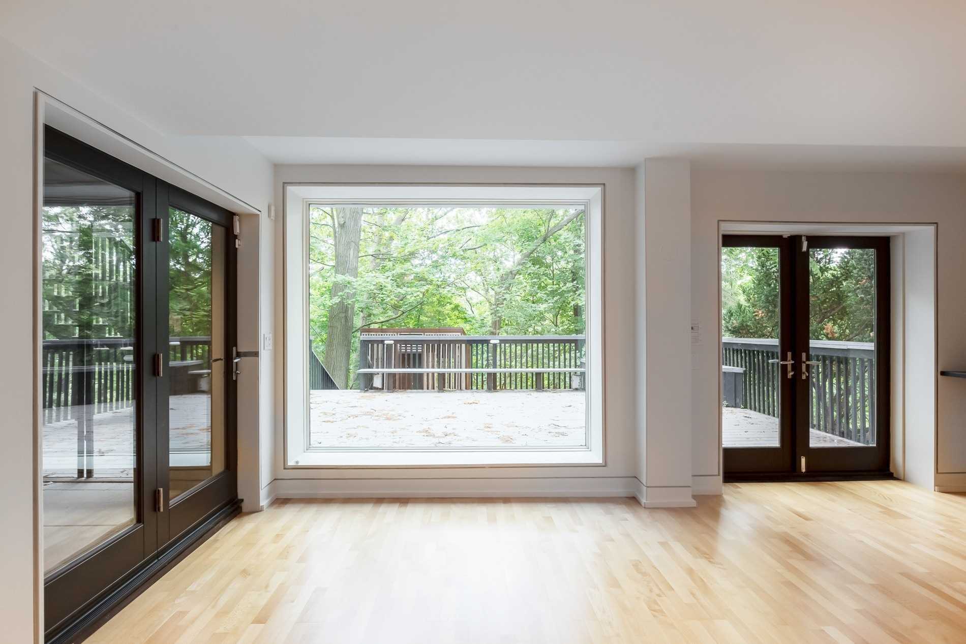 7 Douglas Cres
