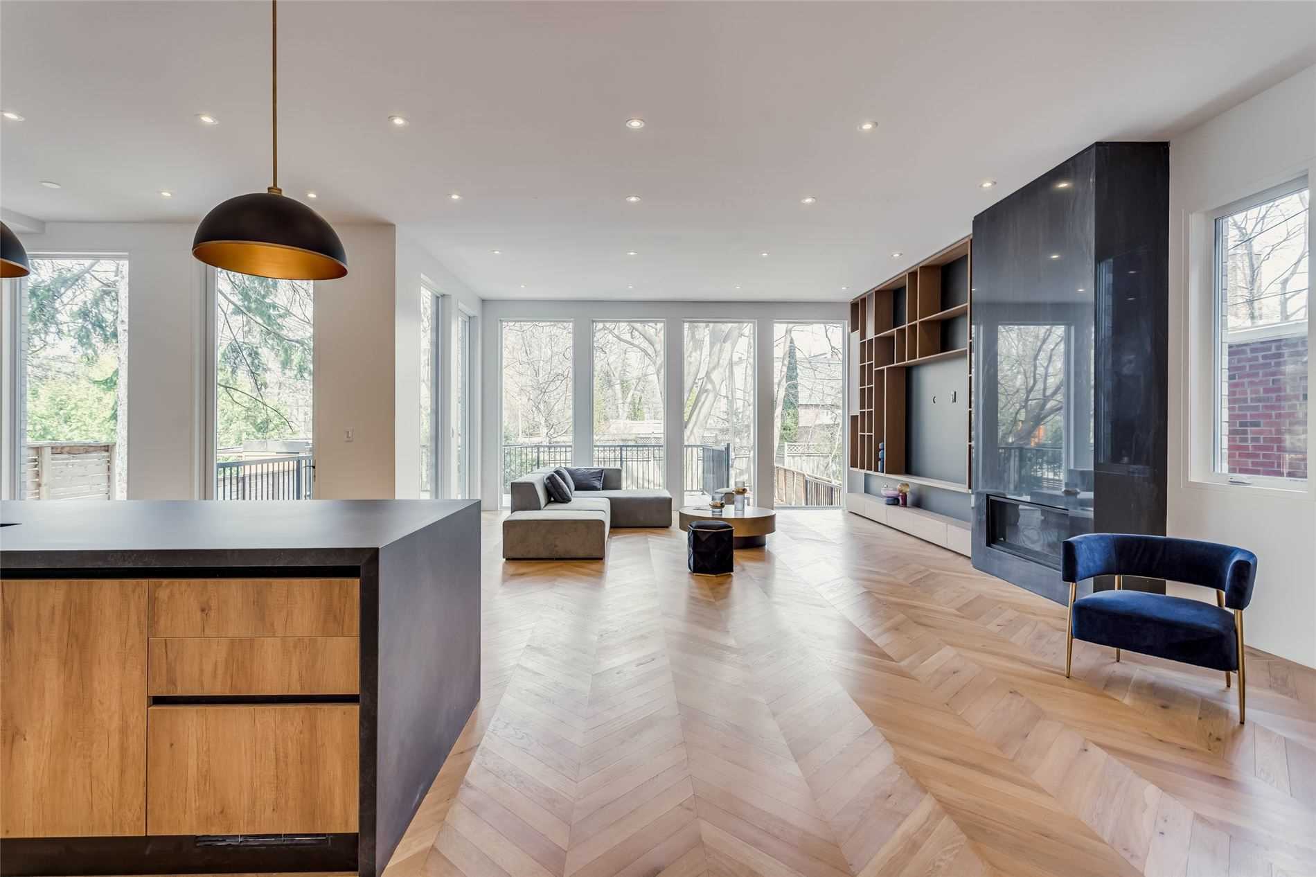 30 Otter Cres