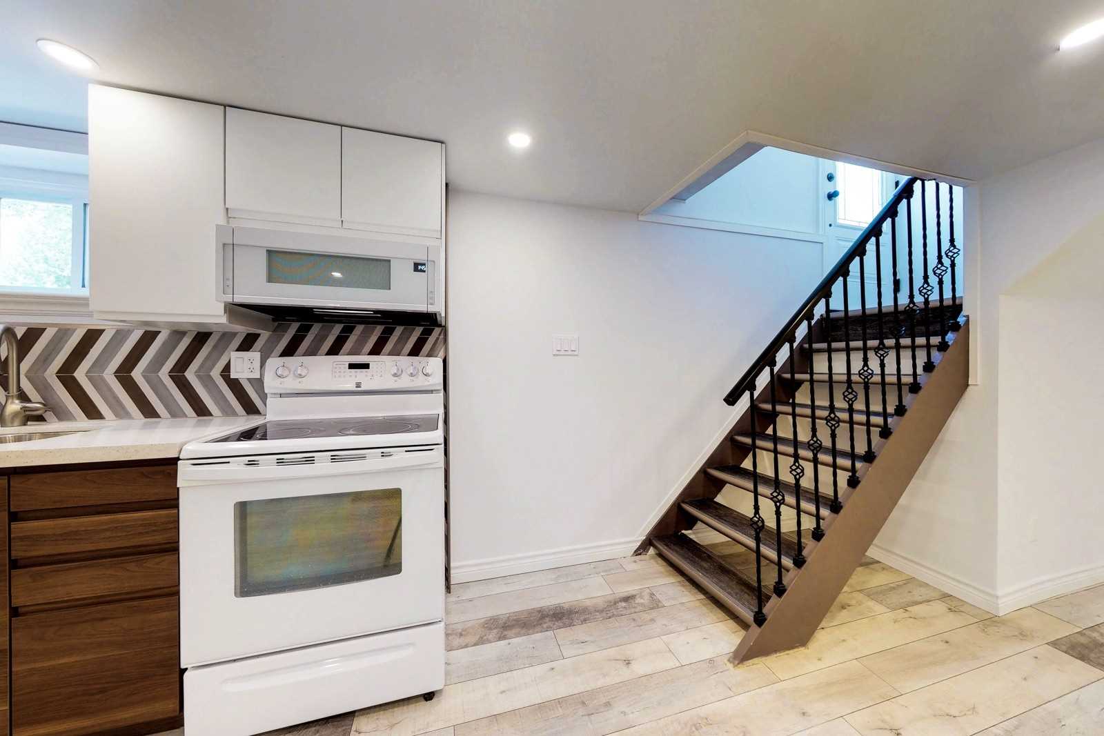 101 Reiner Rd