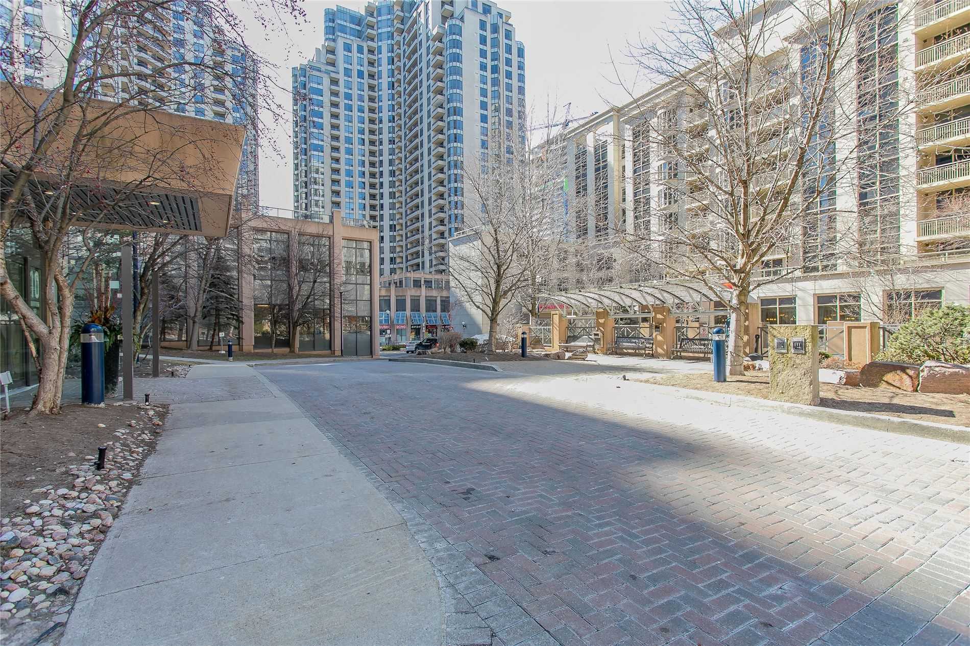 10 Northtown Way, #805