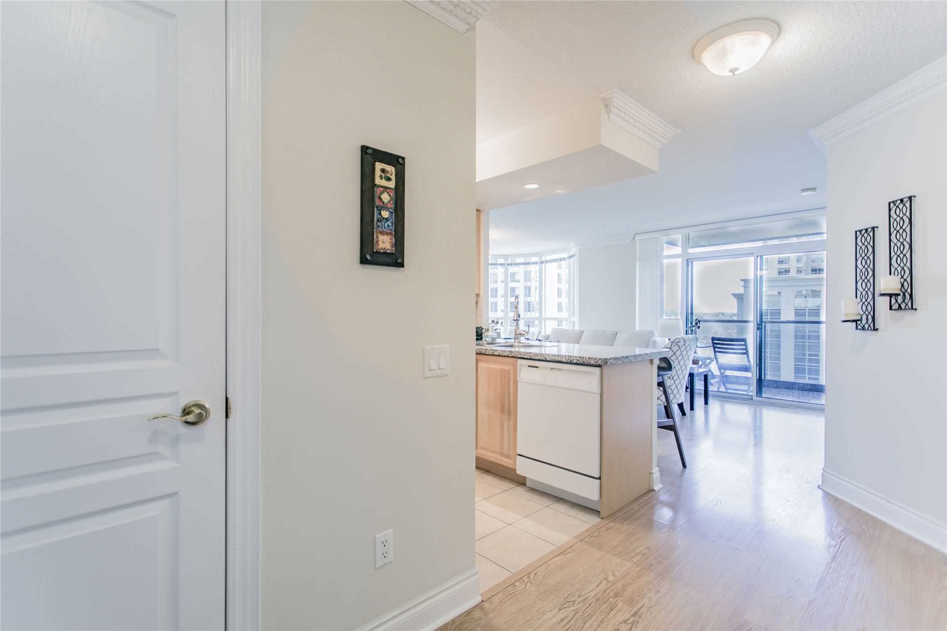 10 Northtown Way, #805