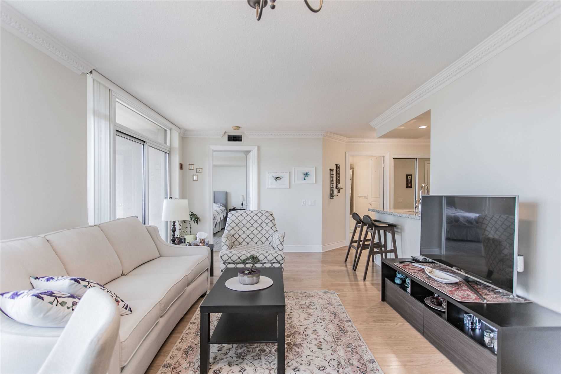 10 Northtown Way, #805