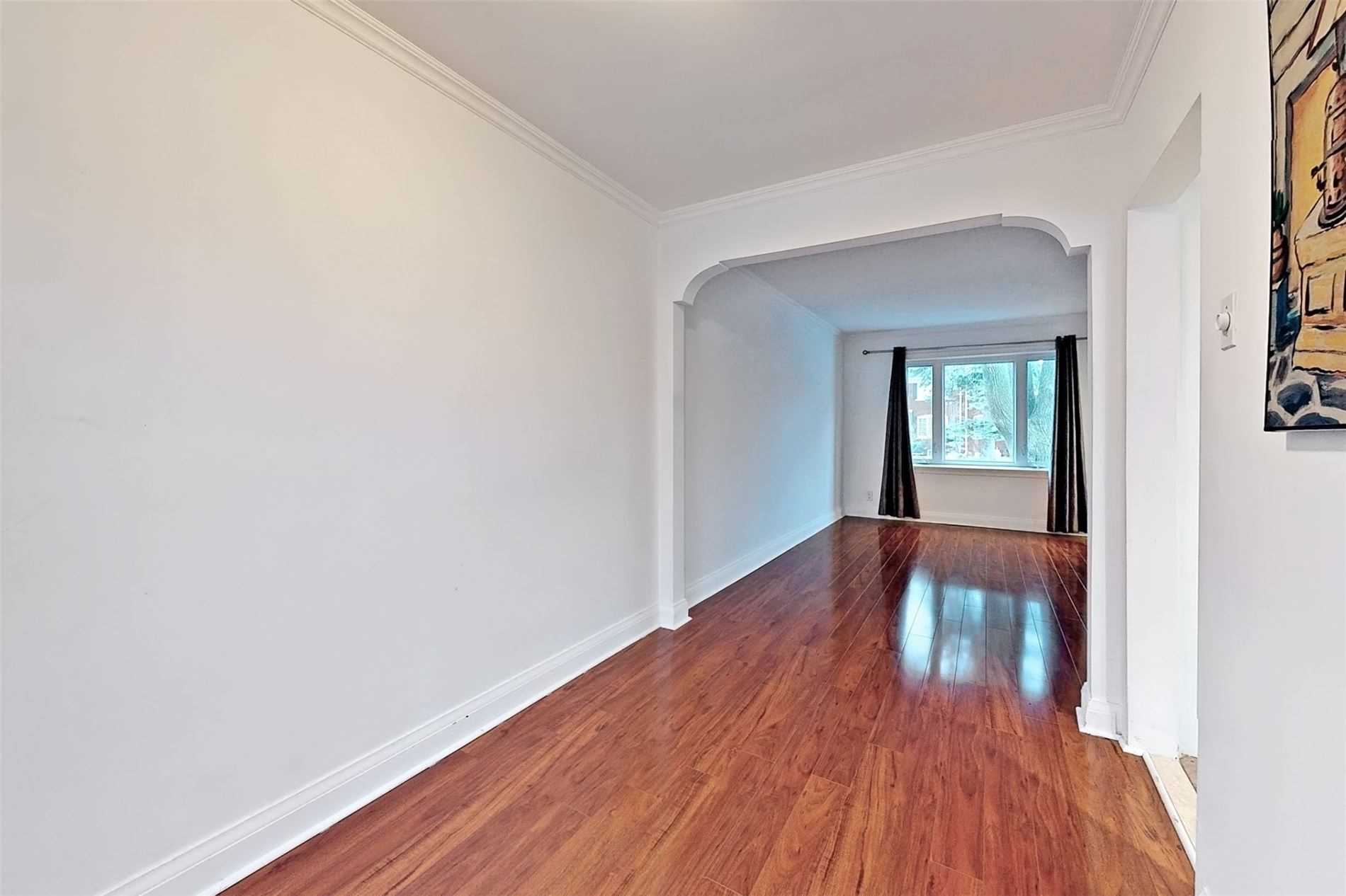 281 Laird Dr