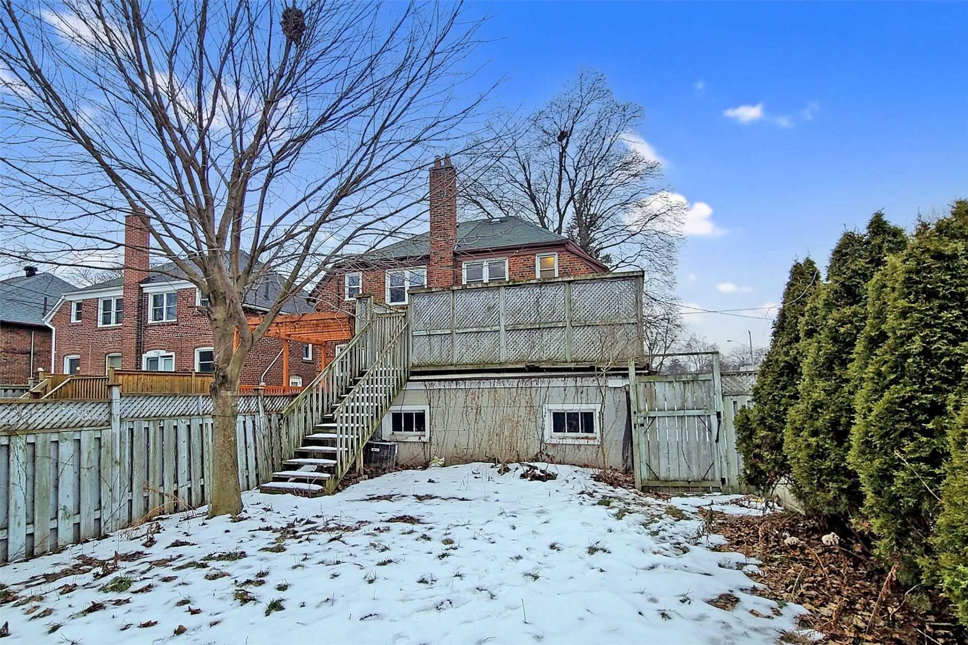 281 Laird Dr