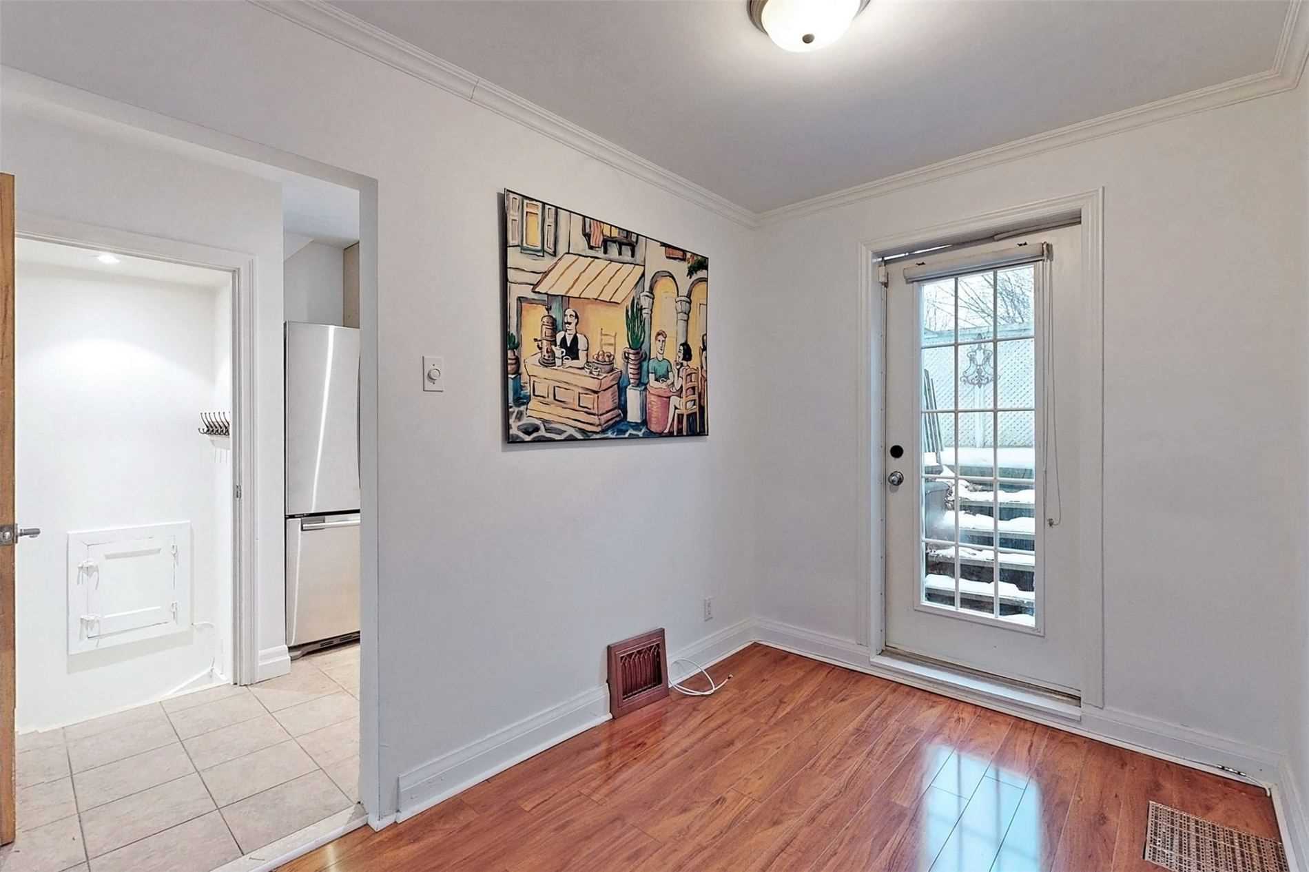 281 Laird Dr