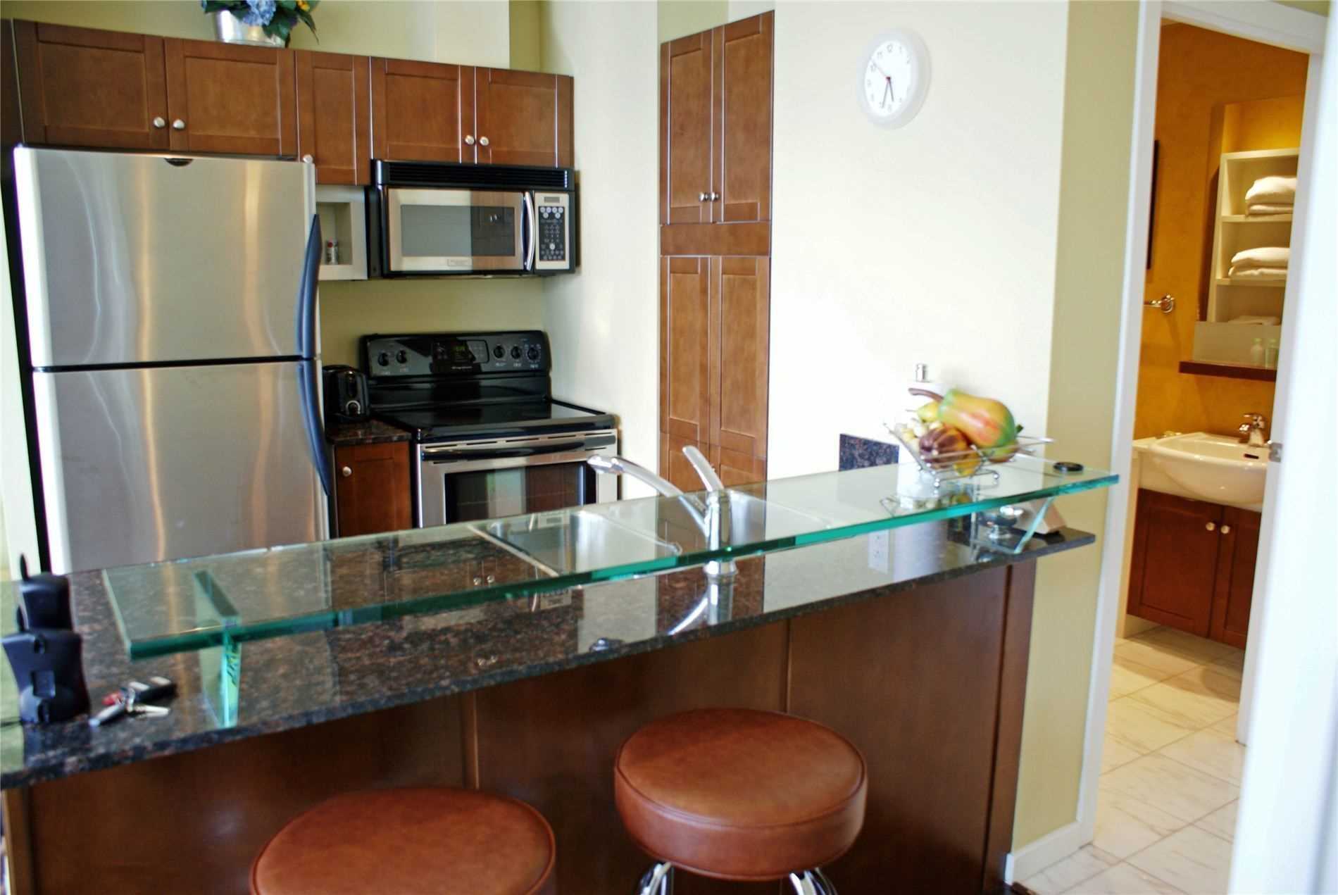 8 York St, #2013