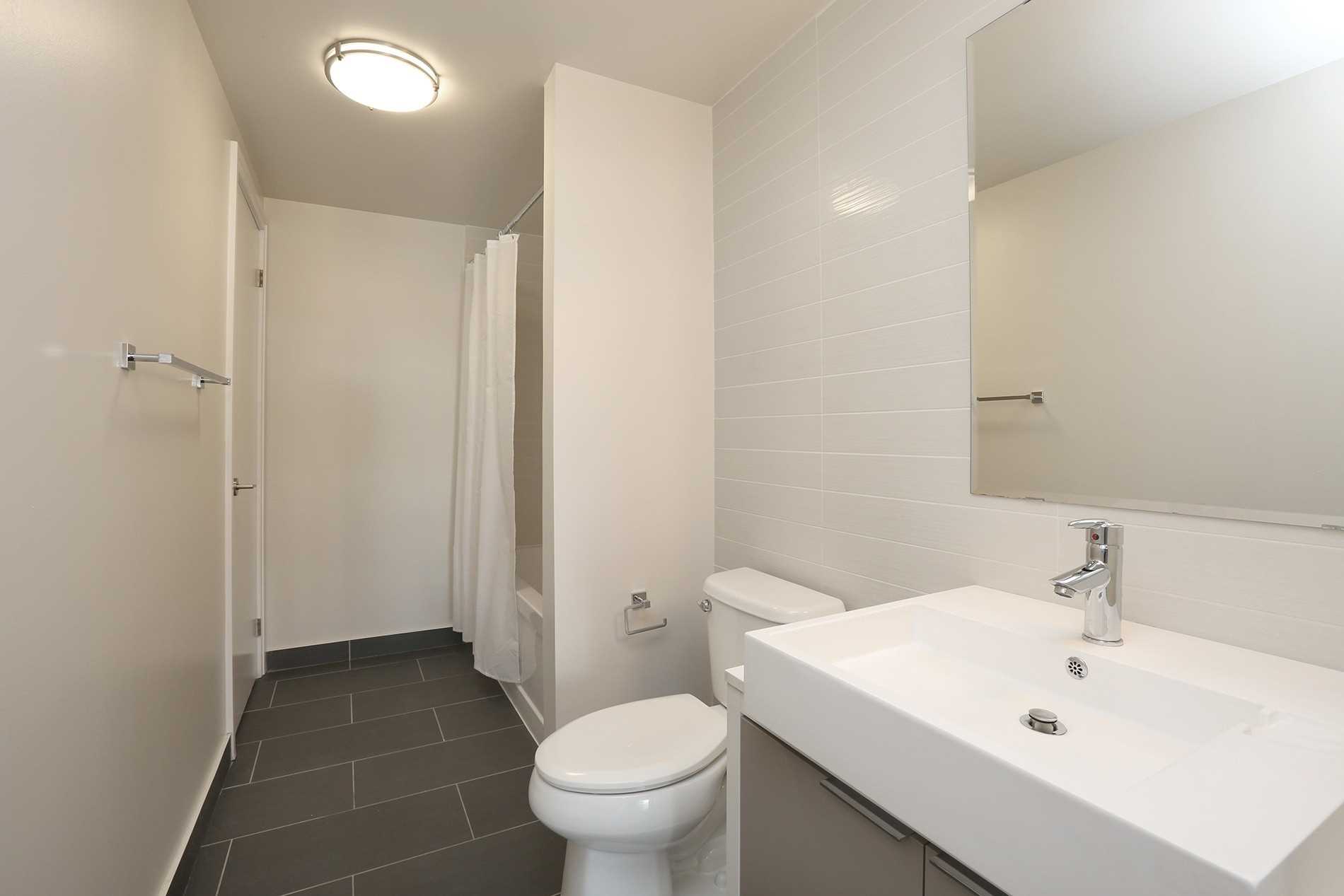 5 Hanna Ave, #448