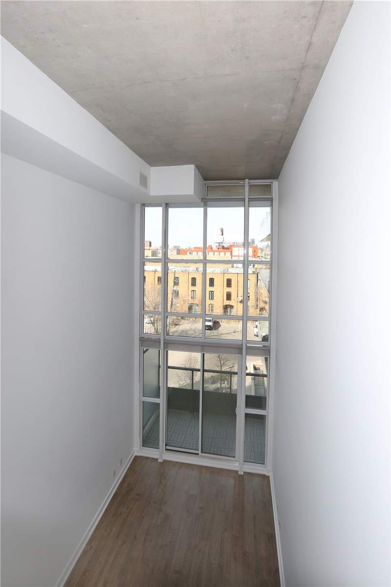 5 Hanna Ave, #448