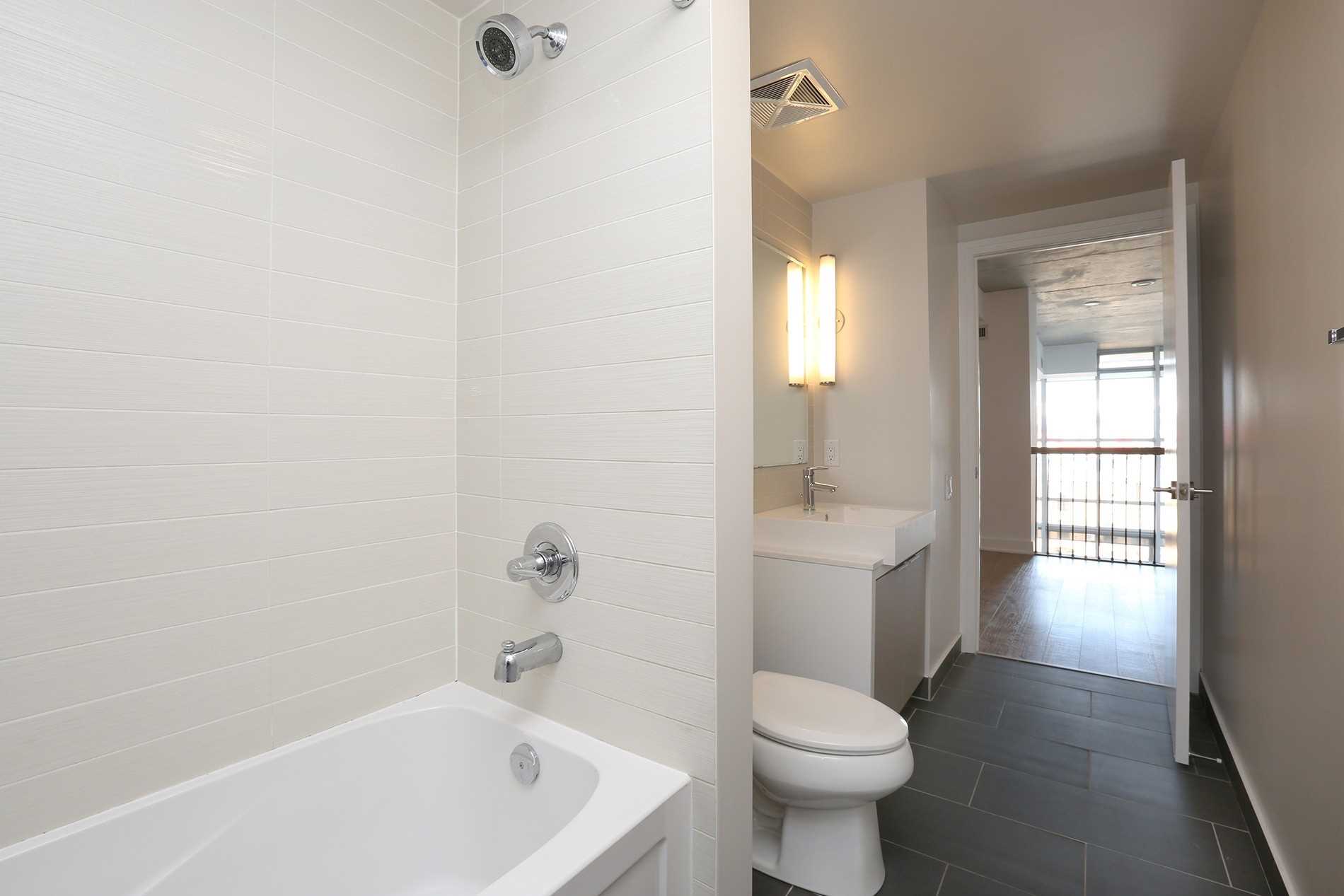 5 Hanna Ave, #448