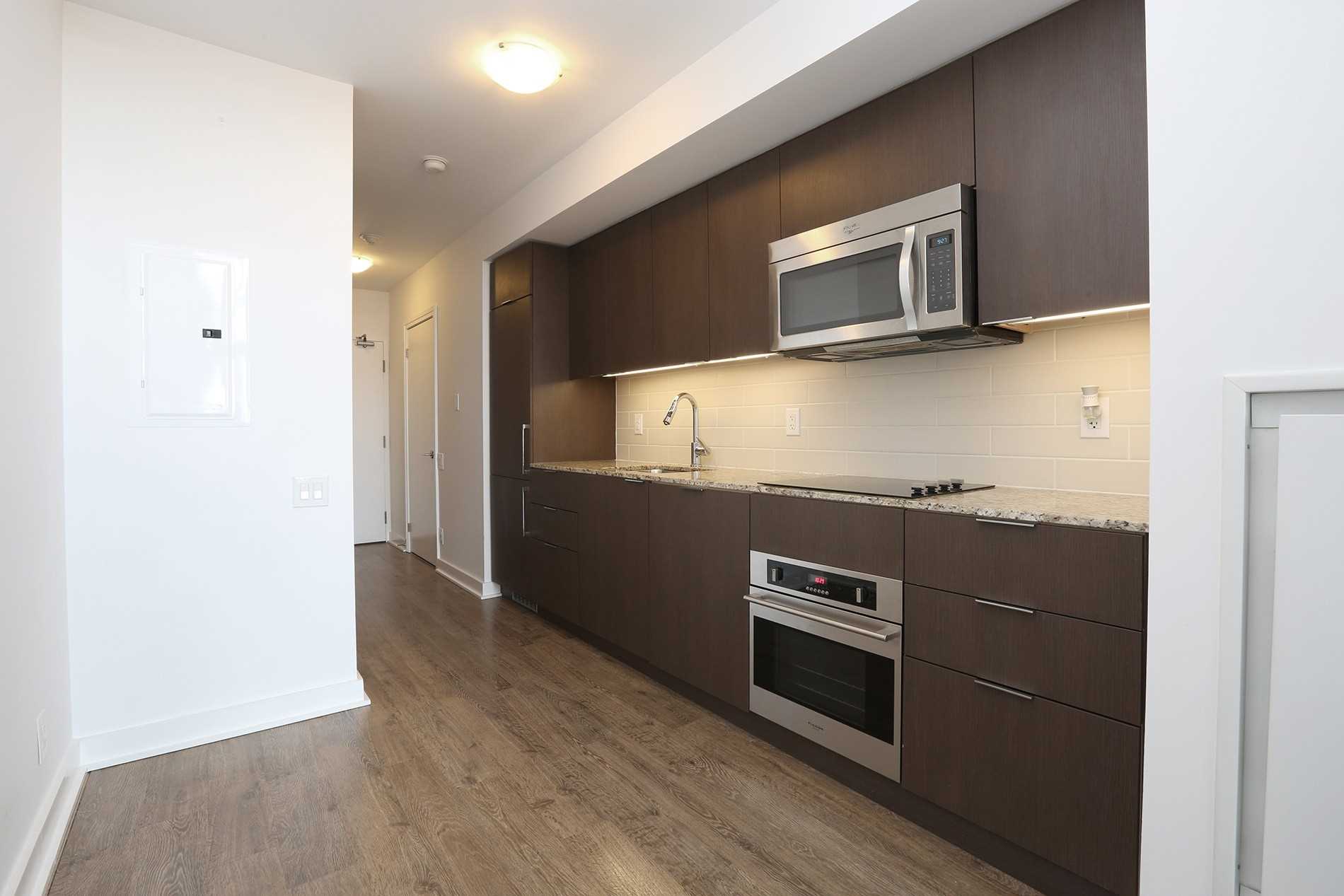 5 Hanna Ave, #448