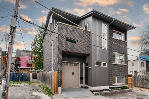 38 Orphanage Mews, Toronto