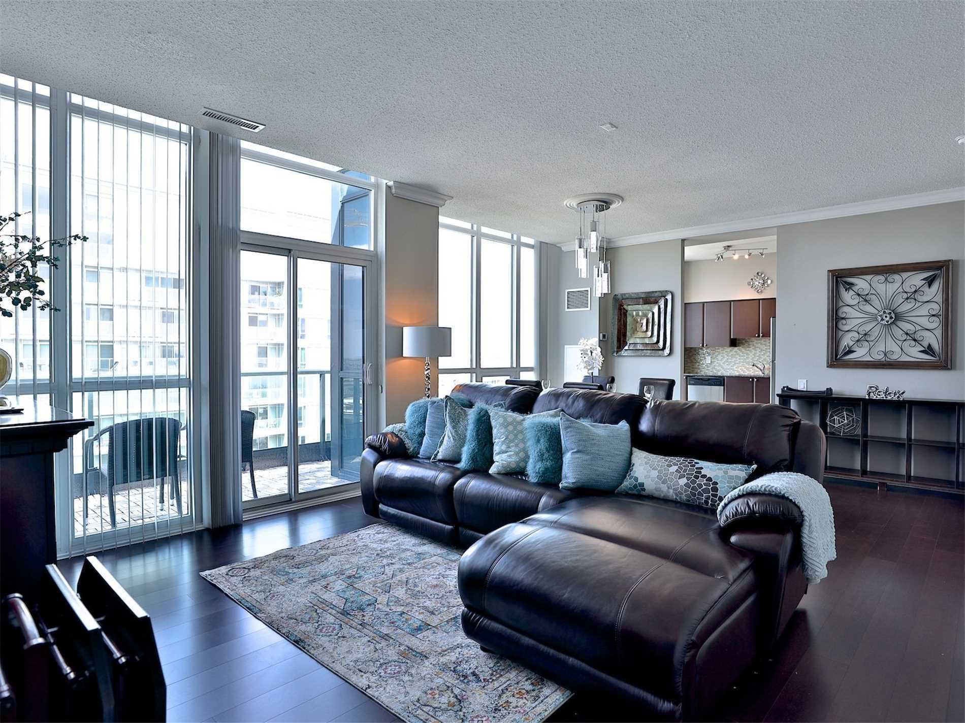 525 Wilson Ave, #1203