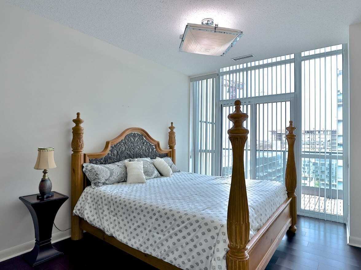 525 Wilson Ave, #1203