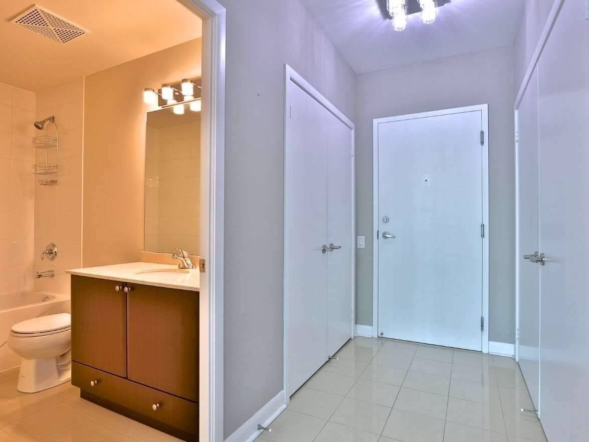 525 Wilson Ave, #1203