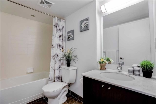 801 Sheppard Ave W, #512