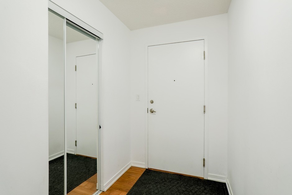801 Sheppard Ave W, #512