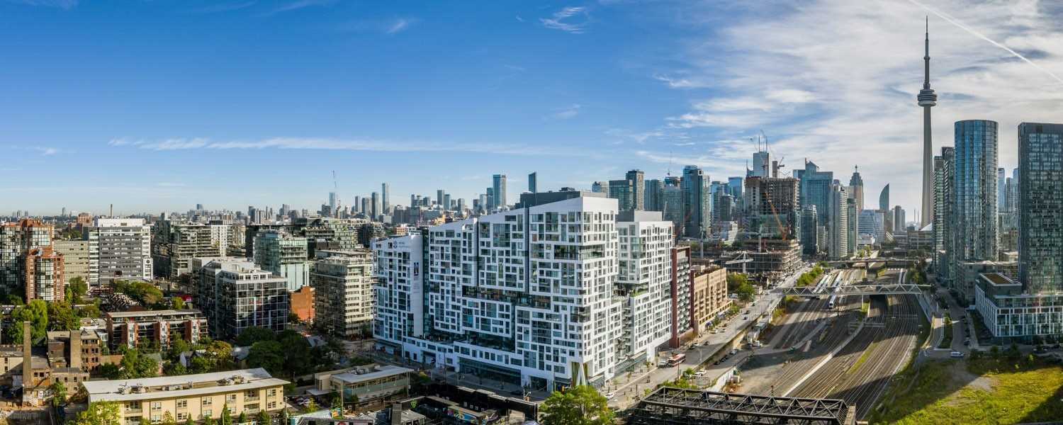 576 Front St W, #326