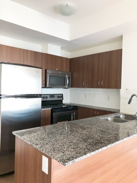 5740 Yonge St, #1207