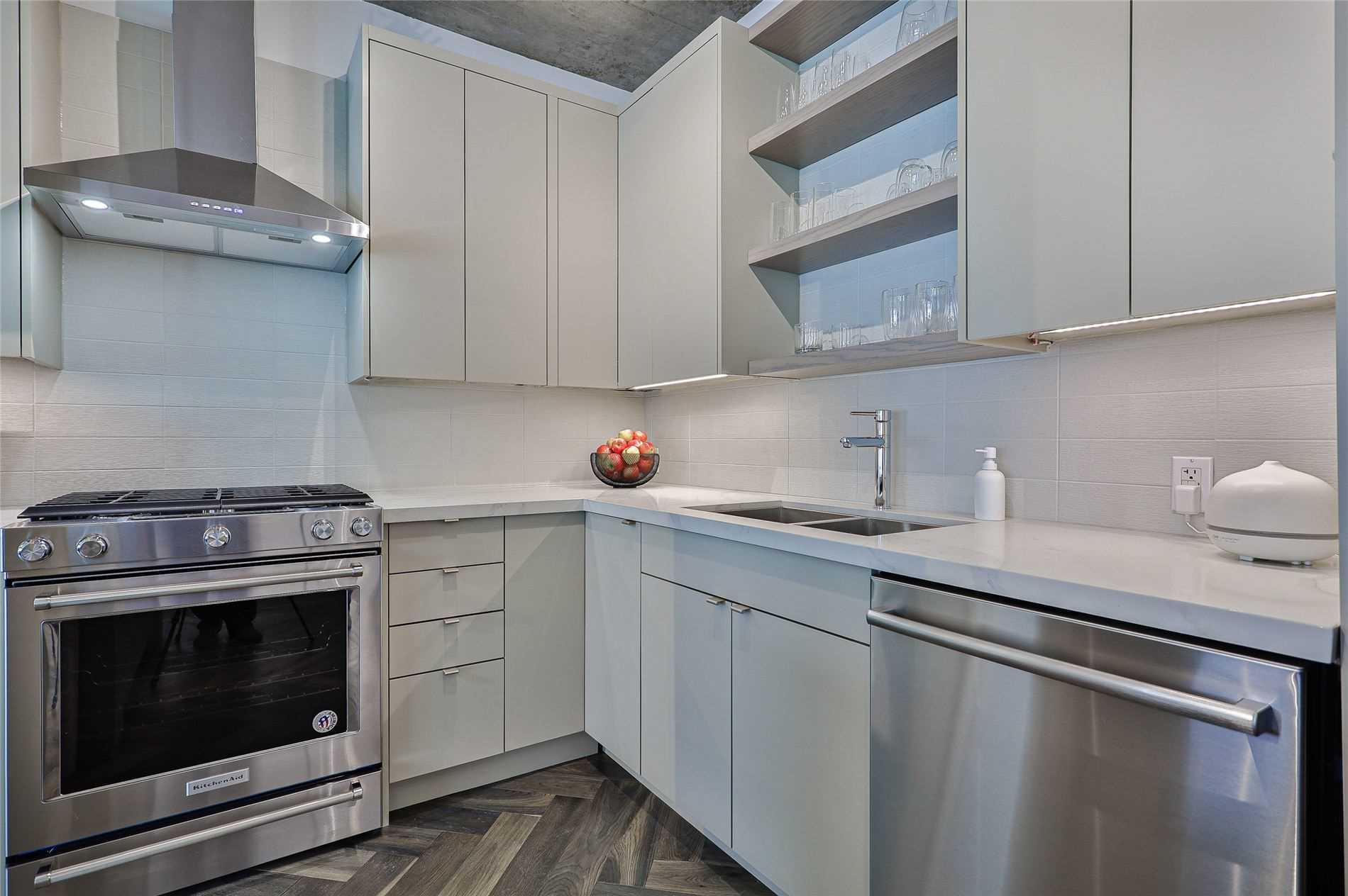 42 Camden St, #203