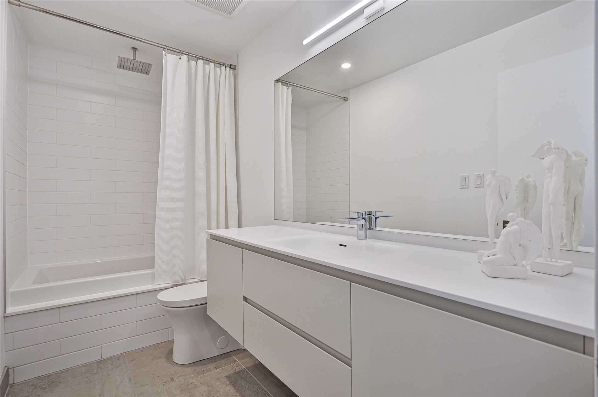 42 Camden St, #203