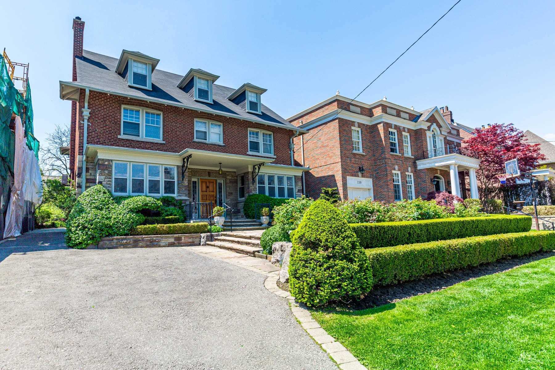 228 Dunvegan Rd